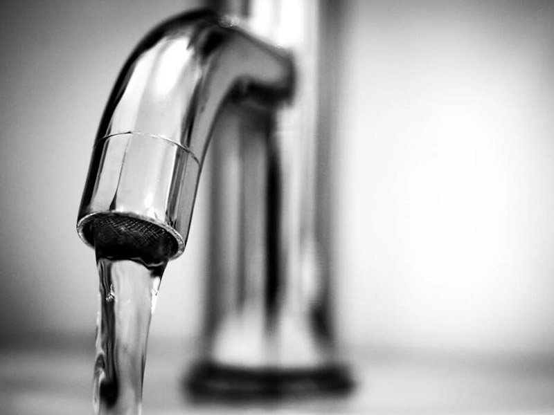 自来水为什么会发黄